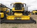 New Holland CR 9090, 2010, Combine Harvesters